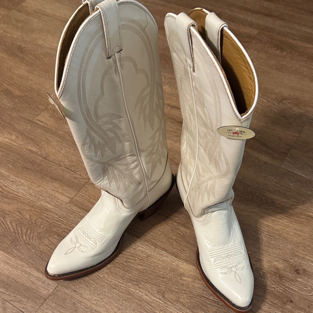 Idyllwind White cowboy Boots